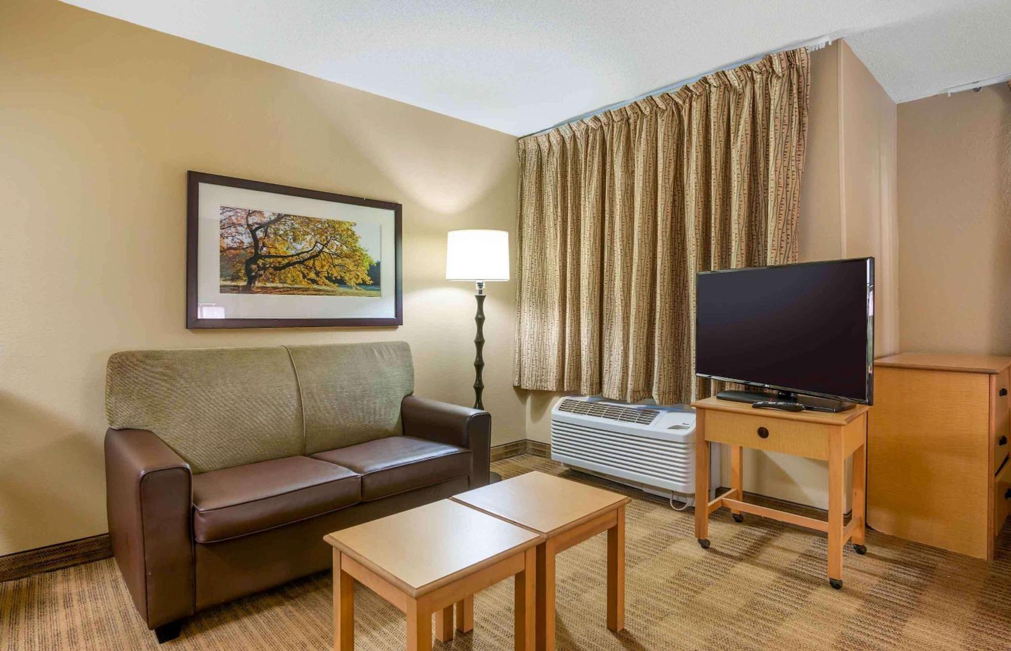 Extended Stay America Select Suites - Providence - Airport Warwick Zewnętrze zdjęcie