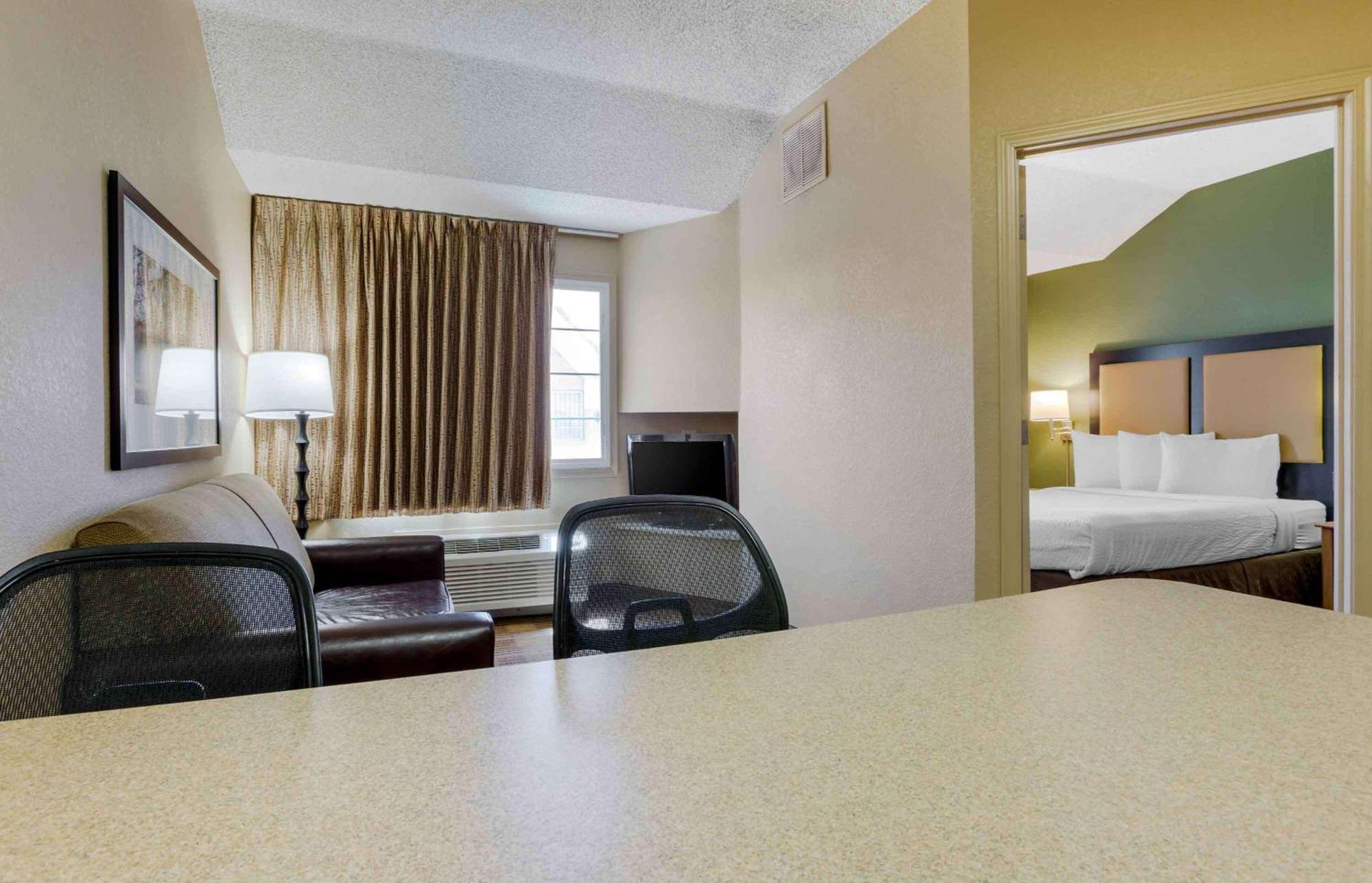 Extended Stay America Select Suites - Providence - Airport Warwick Zewnętrze zdjęcie